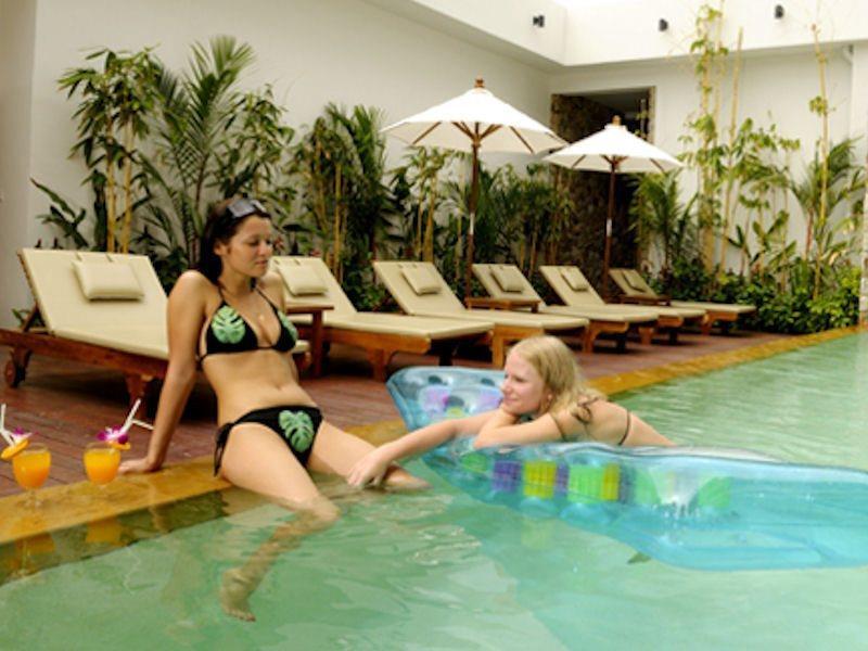 Bamboo House Phuket Hotel Karon Exterior photo